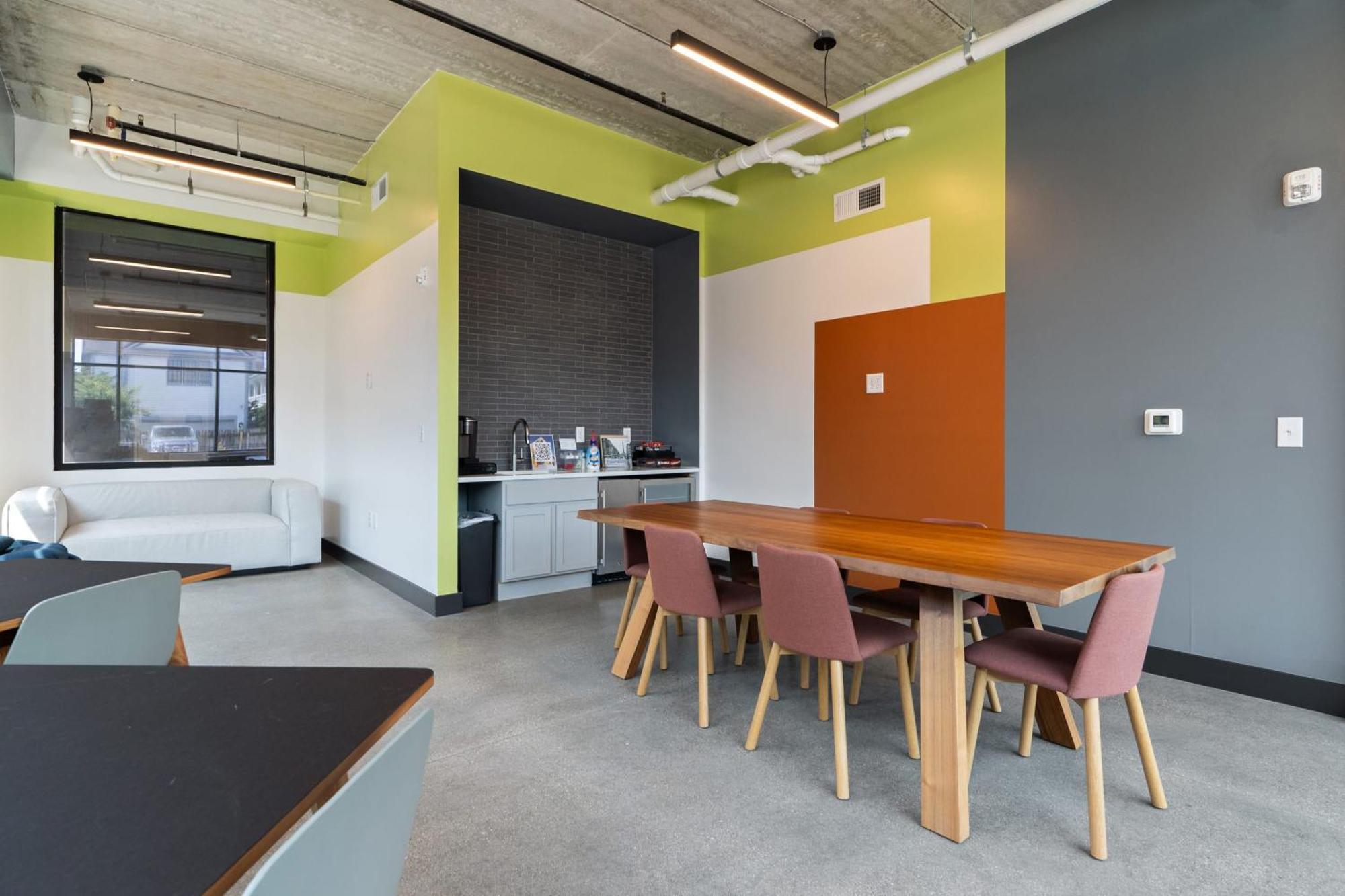 Cozysuites Mass With Parking Lounge & Roof Deck #32 Apartment Indianapolis