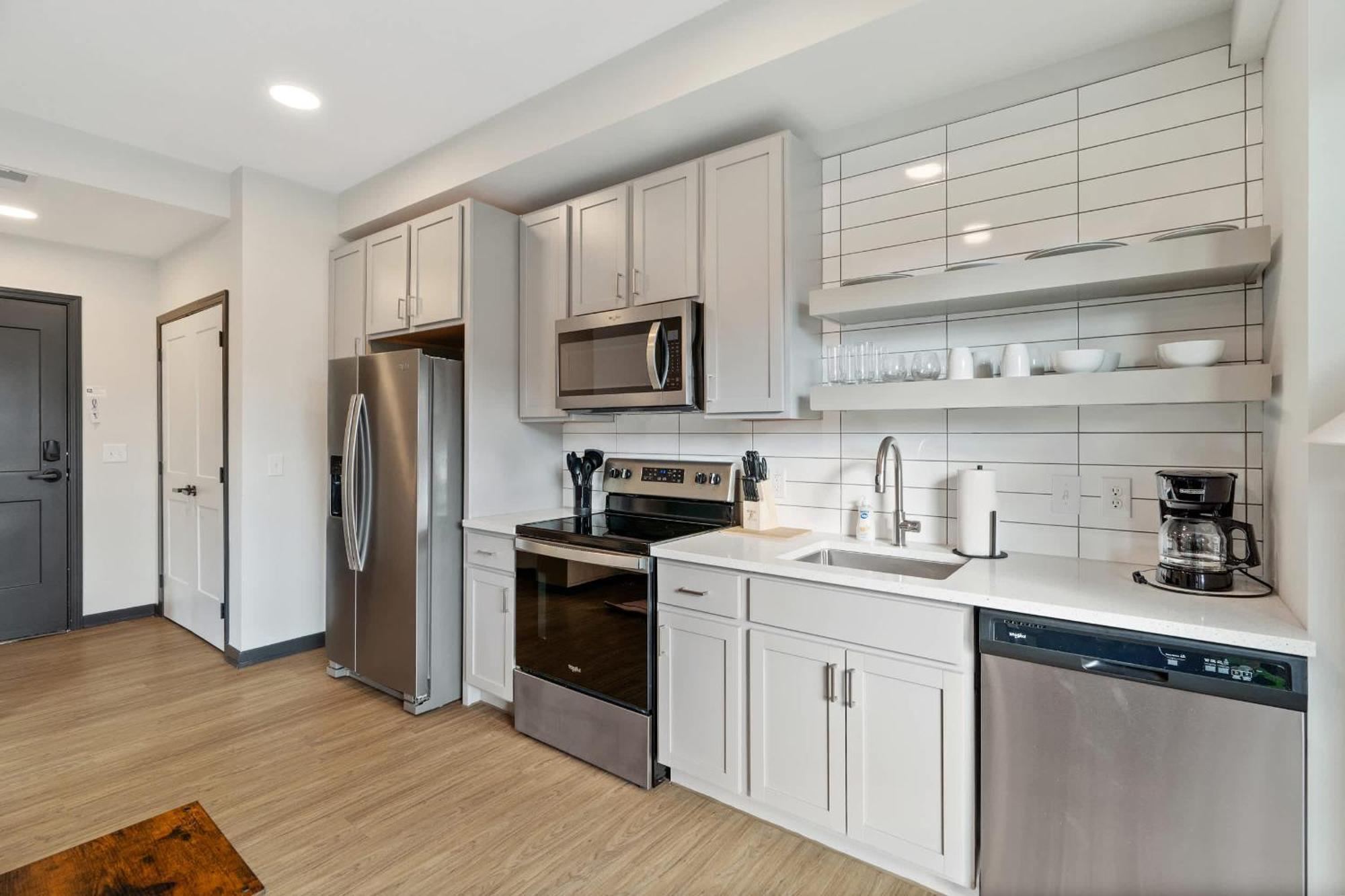 Cozysuites Mass With Parking Lounge & Roof Deck #32 *